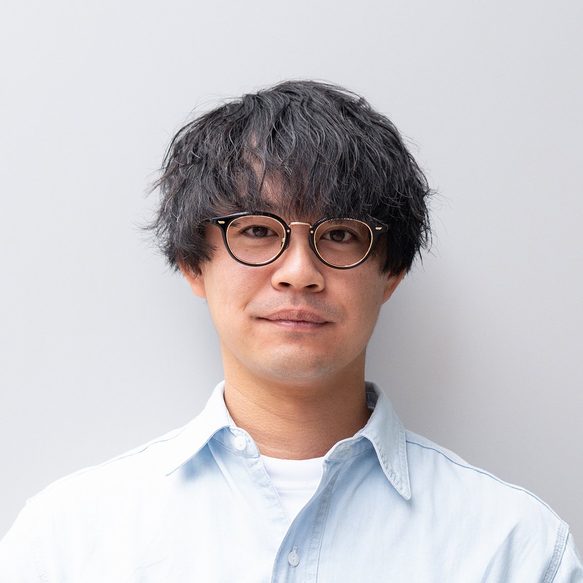 ブラック/ホワイトゴールドマット 46